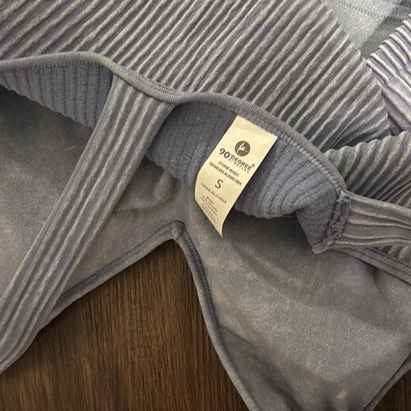 Washed Blue Ribbed Women's Crop Top w/padding - Picture 2 of 3